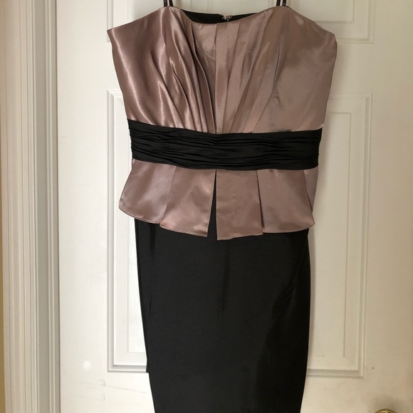 Formal Women’s Dresses - Picture 2 of 6